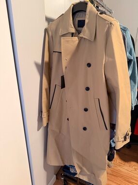 NWT Men's Double-Breasted Tan Trench Coat SIZE 38 medium